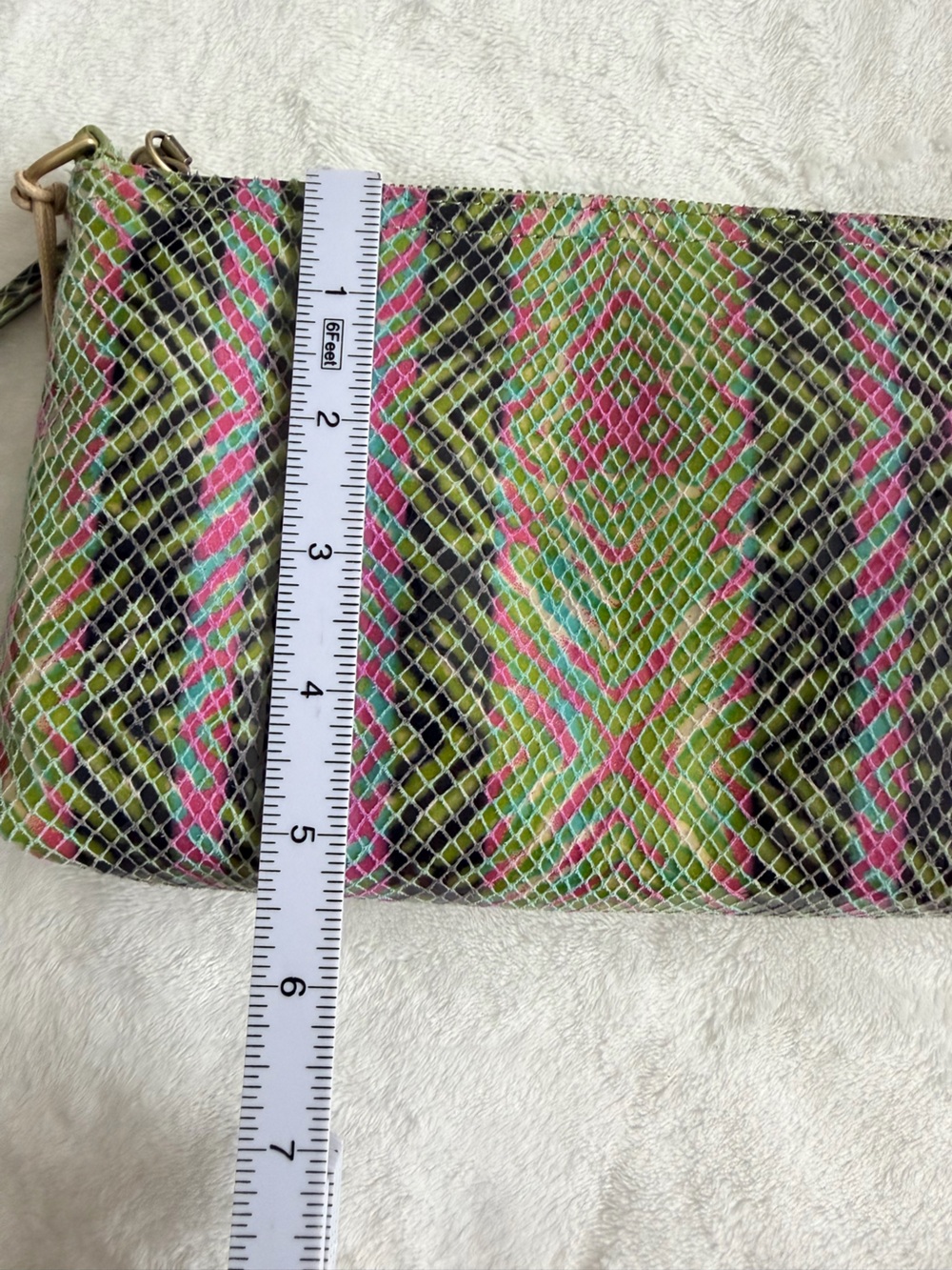 HOBO Darcy Green and Pink Geo Diamond Genuine Leather Crossbody - Picture 10 of 13